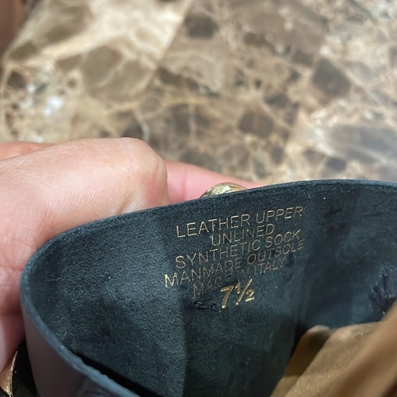 Vince Camuto - Picture 6 of 6